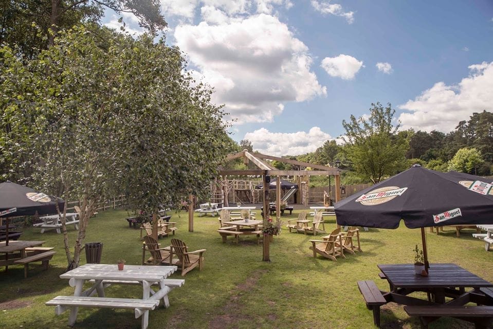 Family Friendly Cafes and Pubs with Gardens in Farnham