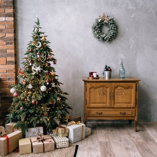 Christmas Trees in Farnham, Farnborough, Alton and Fleet